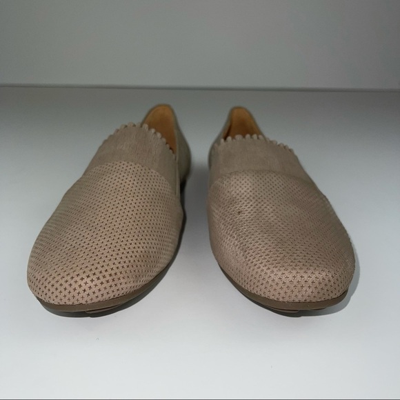 Gentle Souls Kenneth Cole Eugene Ruffle Leather Loafer 7 - Picture 5 of 11